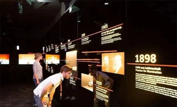 告別單調(diào)！5種展品+展墻組合，讓展廳層次感拉滿