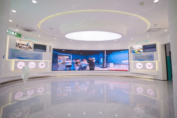 低空經(jīng)濟(jì)試驗(yàn)區(qū)雙展廳打造智慧展示新標(biāo)桿