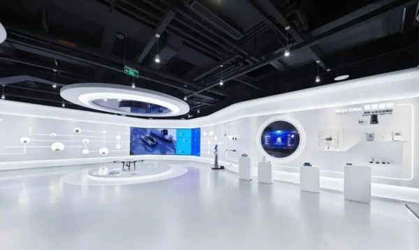 移遠科技展廳：解鎖萬物互聯的未來秘境